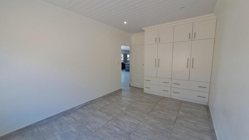 3 Bedroom Property for Sale in Stilbaai Wes Western Cape